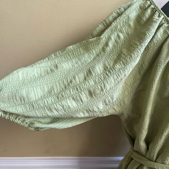 House of Tara green dress with elastic puff sleeves ruffle hem size 14 - Picture 6 of 10